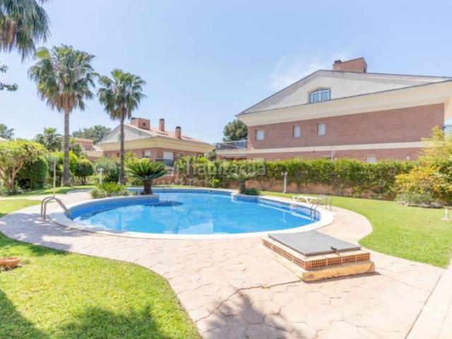 Casa en venta en Salou, Covamar Costa Dorada. Chalet en venta en la urbanización Covamar Salou. Casas.
