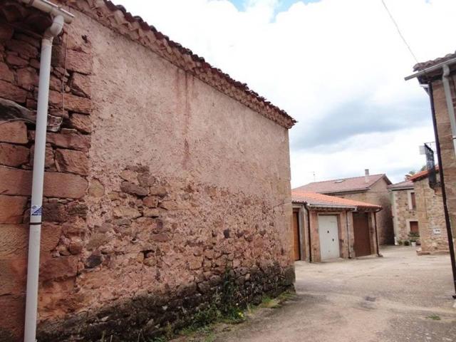 Casa en Venta en Salas de los Infantes