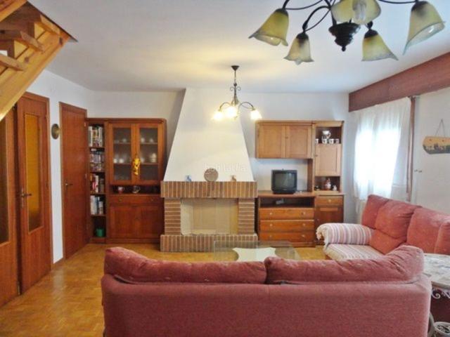 Casa en venta en Salas de los Infantes. CHALET CON JARDIN EN SALAS DE LOS INFANTES BURGOS. Casas Salas de los.