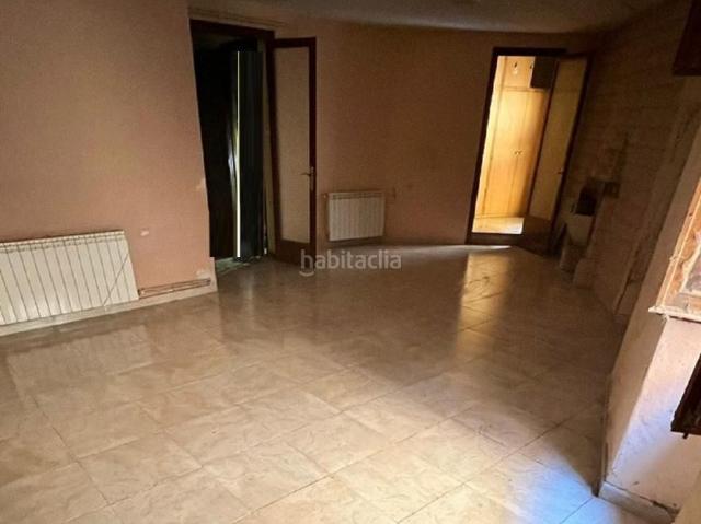 Casa en venta en Sallent. SE VENDE CASA ADOSADA EN SALLENT. Casas.