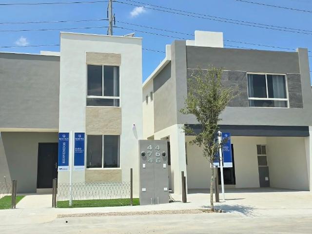 Casa en venta en Saltillo Coahuila Rec?mara planta baja