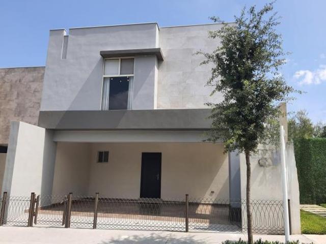 Venta de casa en Saltillo Coahuila Cantabrias