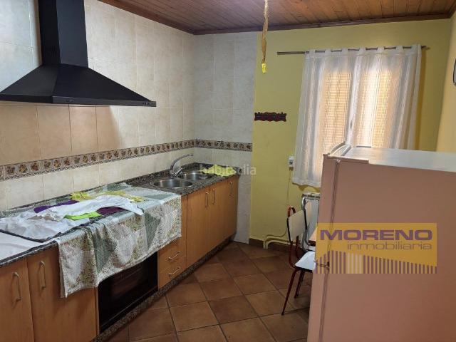 Casa en venta en Samos. Encantadora casa de pueblo en Samos, Lugo, lista para disfrutar de la vida rural con 3 dormitorios. Casas.