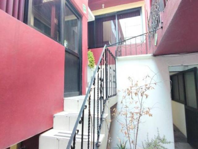 Casa En Venta En San Andrés Atenco, Ideal Para Oficinas: 12 Cubículos, 4.5 Baños Y Garage Techado