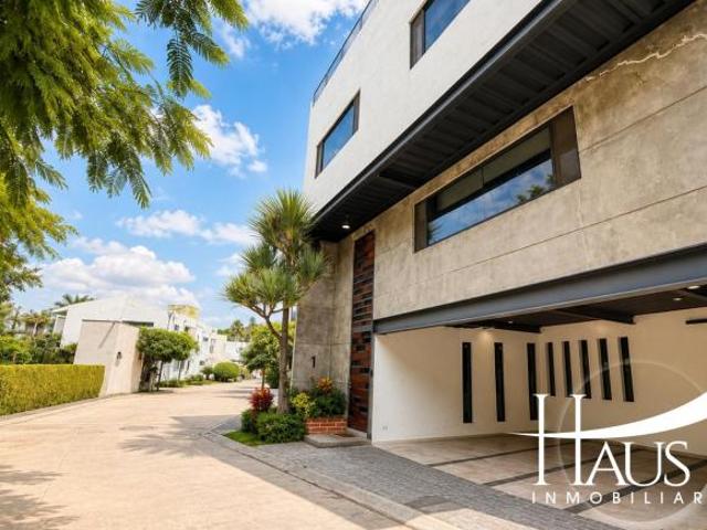 Casa en Venta, en San Antonio Jiutepec