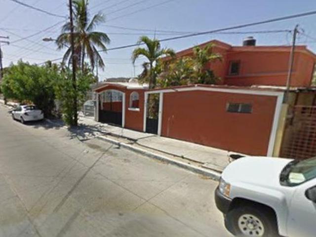 CASA EN VENTA EN SAN ANTONIO 123, COL BELLA VISTA