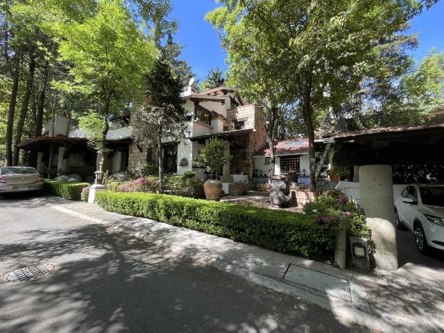 Casa en venta en San Bartolo Ameyalco, Álvaro Obregón, Ciudad de México
