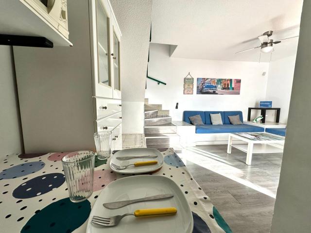 Casa en venta en San Bartolomé de Tirajana, Sonnenland. BUNGALOW JUNTO A PISCINA, EN VENTA. Casas San Bartolomé de.