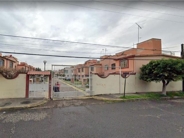 Casa en venta en San Buenaventura, Ixtapaluca, México