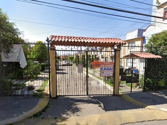 Casa en venta en San Buenaventura, Ixtapaluca, México