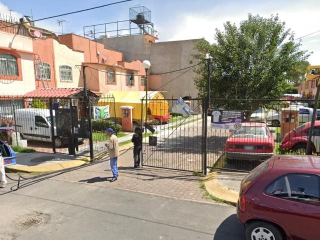 Casa en venta en San Buenaventura, Ixtapaluca, México