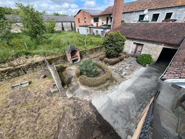 Casa en venta en San Cibrao das Viñas. Se vende casa en Castellana. Casas San Cibrao das.