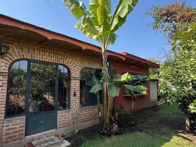 Casa en Venta en San Diego, Tlajomulco de Zúñiga, Jalisco Espaciosa con Amplios Terrenos