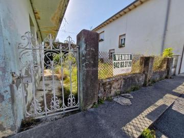 Casa en venta en San Felices de Buelna. Casa independiente con jardín en San Felices de Buelna Cantabria. Casas San Felices de.