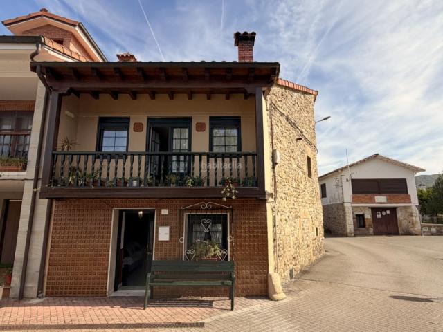 Casa en venta en San Felices de Buelna. CASCO HISTÓRICO Y NATURALEZA ESPECTACULAR CASA DE PIEDRA con Parcela Urbana de 750 m en San Felices de Buelna. Casas San Felices de.