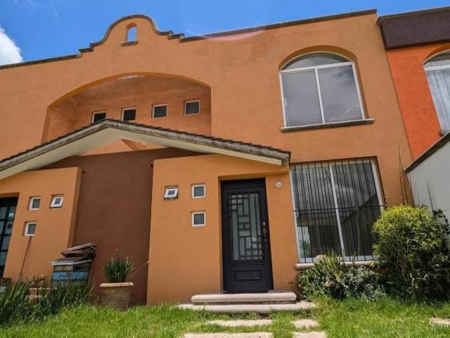 CASA EN VENTA EN SAN FELIPE TLALMIMILOLPAN