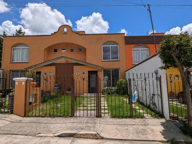 CASA EN VENTA EN SAN FELIPE TLALMIMILOLPAN