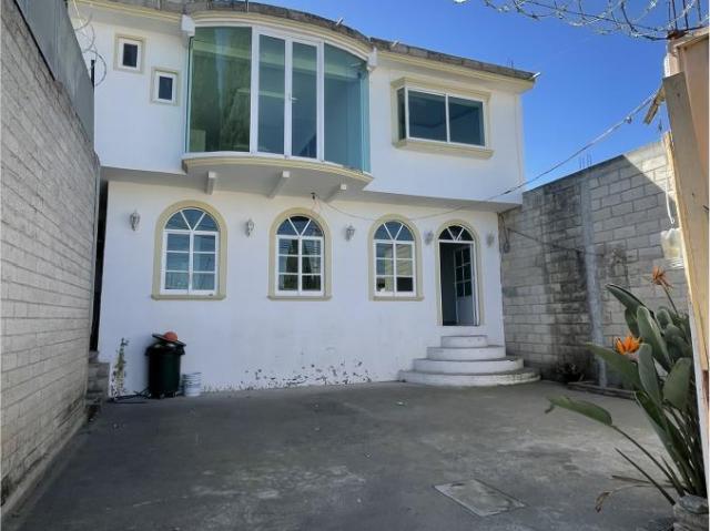 Casa en venta en San Felipe Tlalmimilolpan, Toluca, México