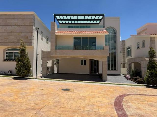 CASA EN VENTA EN SAN FELIPE TLALMIMILOLPAN, Toluca