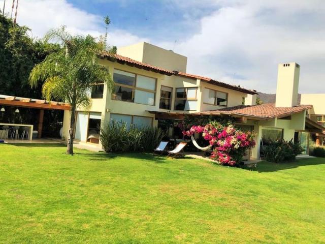 Casa en venta en San Gaspar, Valle de Bravo, México