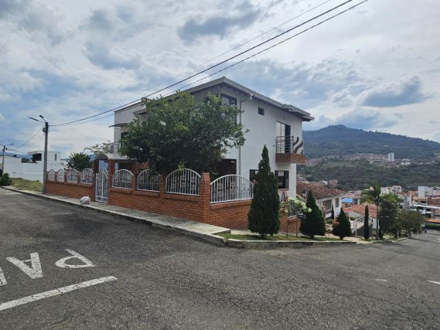 Casa En Venta En San Gil En Balcones Del Bella Isla V355799