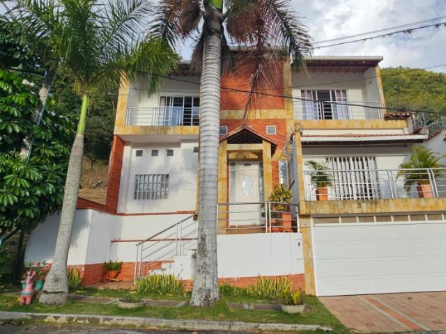 Casa En Venta En San Gil En Bella Isla V320051