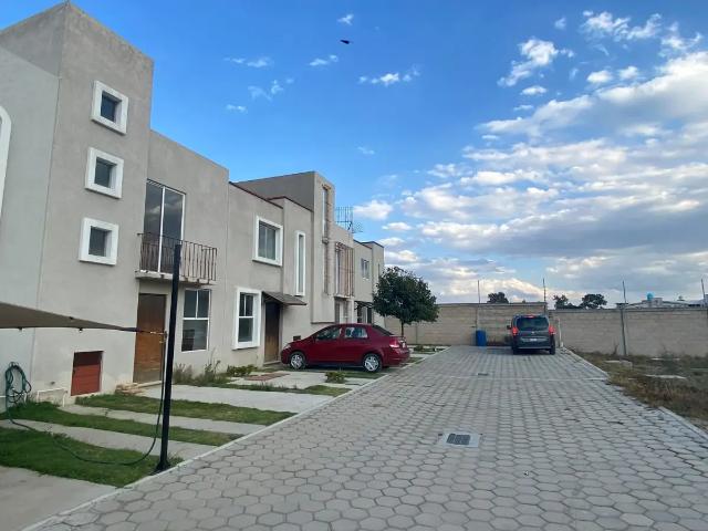 casa en venta en san jose chiapa, cerca de AUDI!