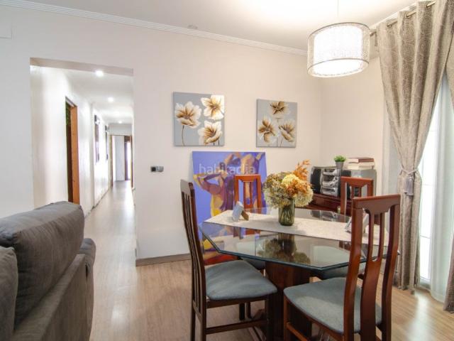 Casa en venta en San Jose de la Rinconada. Casa en una sola planta gran patio y 2 aparcamientos. Casas San Jose de la.