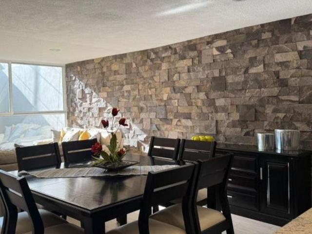 Casa en venta en San José vista hermosa zona Angelopolis Puebla