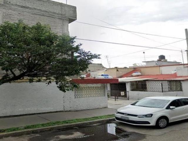 CASA EN VENTA EN SAN JUAN DE ARAGÓN V SECCIÓN