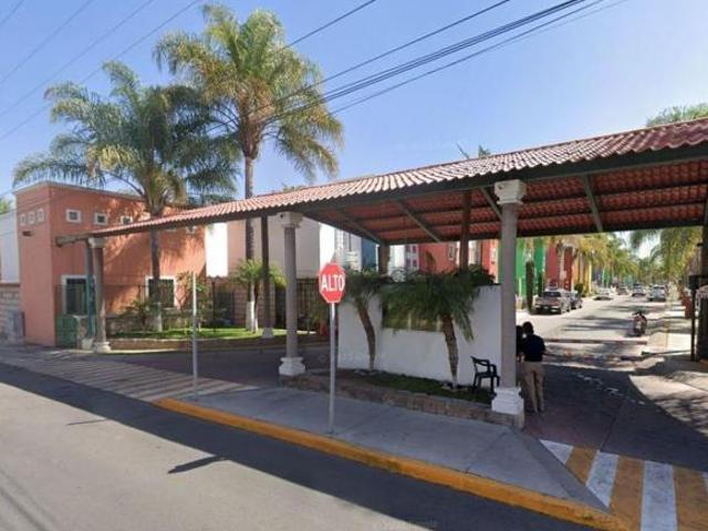 CASA EN VENTA EN SAN JUAN DEL RIO, QRO