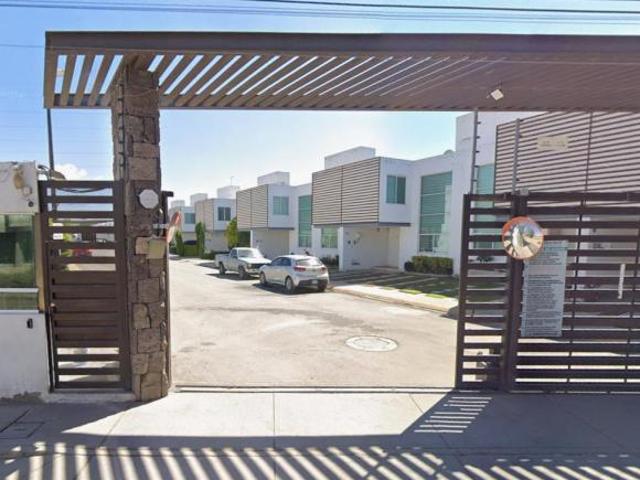 Casa en venta en San Juan del Río, Querétaro. CLM adjudicado