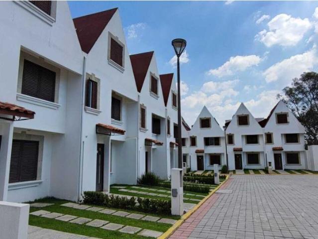 Casa en venta en San Lorenzo Almecatla, Cuautlancingo, Puebla