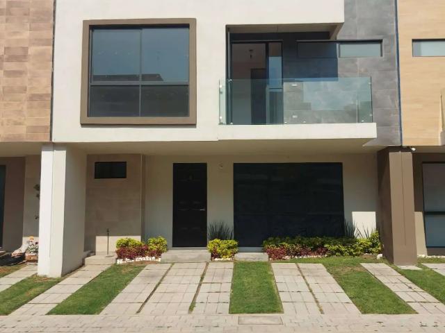 Casa en venta en San Lorenzo Chimalpa, Chalco, México