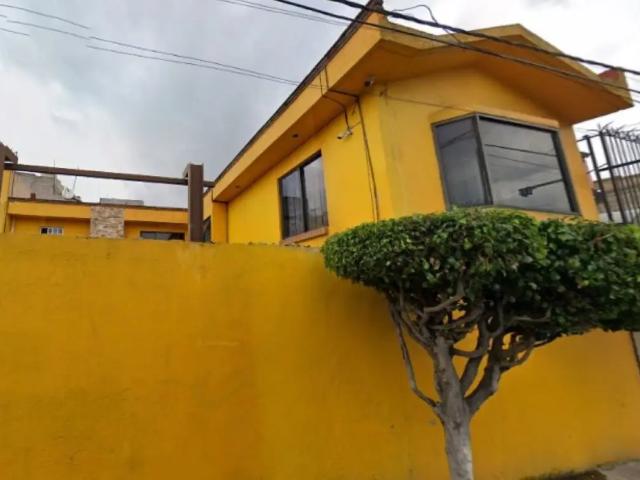 Casa en venta en San Lorenzo la Cebada, Xochimilco, Ciudad de México