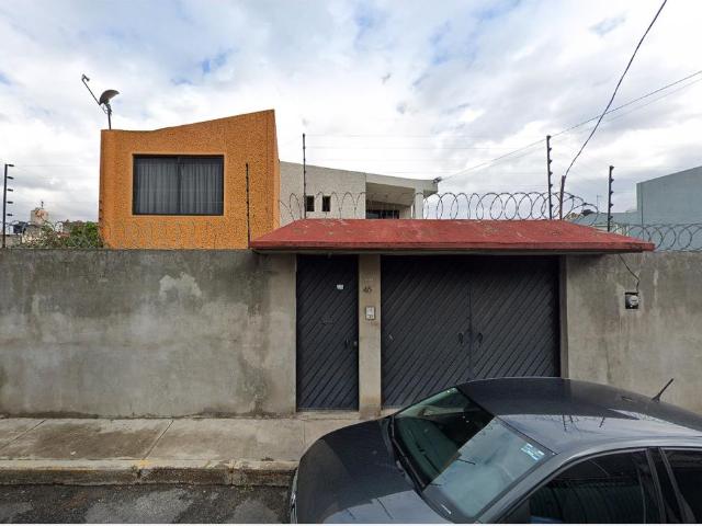 Casa en venta en San Lorenzo la Cebada, Xochimilco, Ciudad de México