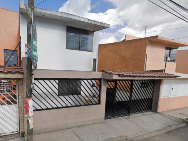 Casa en venta en San Lorenzo Tepaltitlán Centro, Toluca, México