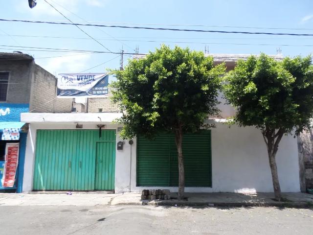 Casa en Venta en San Lorenzo Tezonco, Iztapalapa Amplia y Bien Ubicada