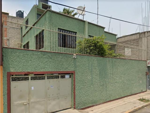 Casa en venta en San Lorenzo Tezonco, Iztapalapa, Ciudad de México
