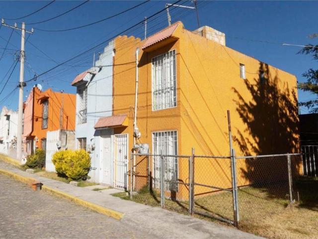 Casa en venta en San Luis Mextepec, Zinacantepec, México