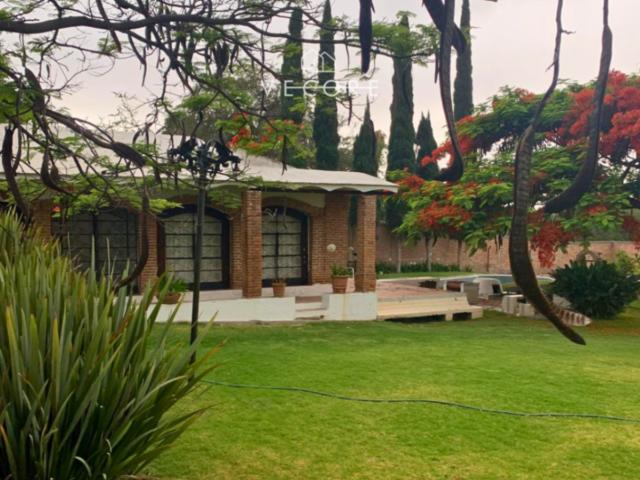 CASA EN VENTA EN SAN LUIS SOYATLAN, CHAPALA, JALISCO