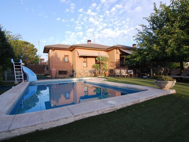 Casa en venta en San Martín de la Vega. Casas San Martín de la.