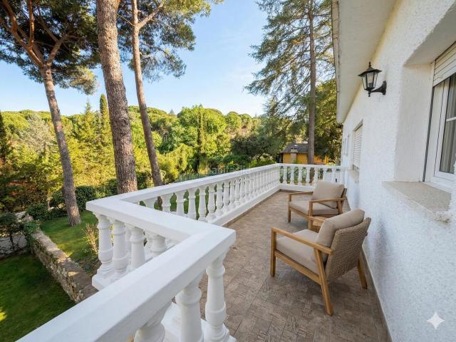 Casa en venta en San Martín de Valdeiglesias. Chalet independiente en venta, Ciudad San Martín, San Martín de Valdeiglesias, Madrid. Casas San Martín de.