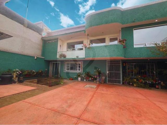 Casa en venta en San Mateo Xalpa