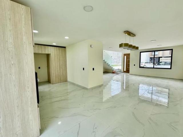 CASA EN VENTA EN SAN MATEO ATENCO CON TERRAZA, APLICAN CREDITOS