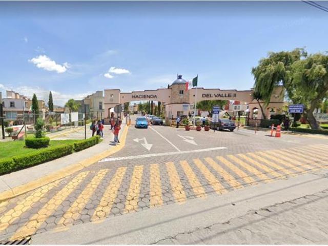 Casa en venta en San Mateo Otzacatipan, Toluca, México