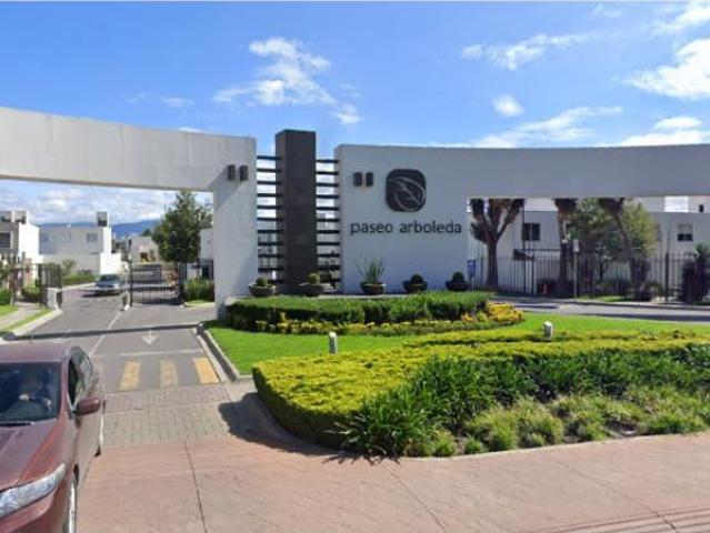 Casa en venta en San Mateo Otzacatipan, Toluca, México