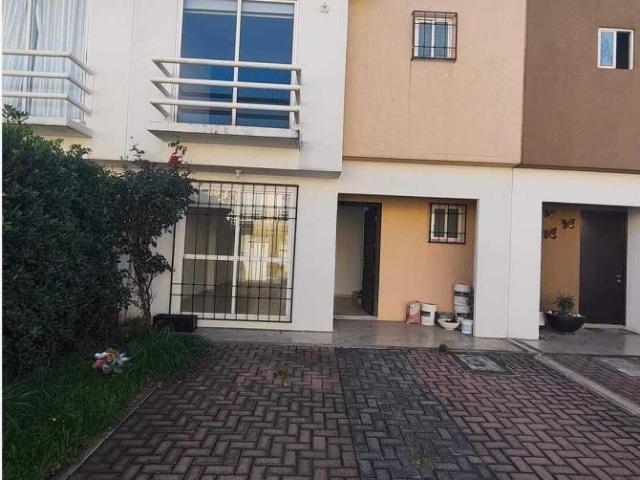 Casa en venta en San Mateo Otzacatipan, Toluca, México