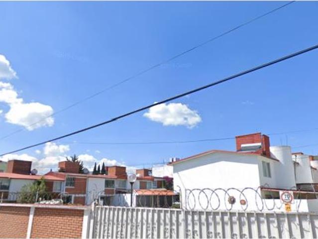 Casa en venta en San Mateo Oxtotitlan, Toluca, México