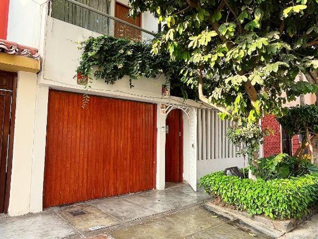 Casa en venta en San Miguel – Amplia, con ingresos activos y excelente ubicación